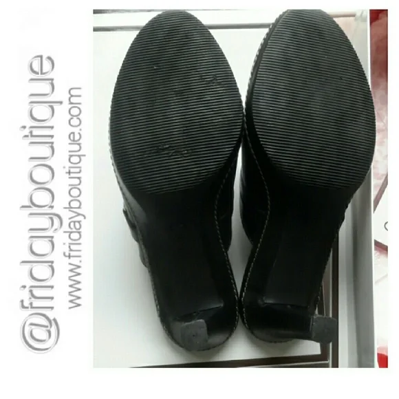 Coach Black Leather Clogs in Box - Picture 3 of 4